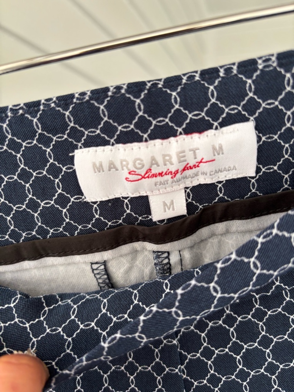 Margaret M Navy & White Cropped Geometric Print Pants - Picture 4 of 6